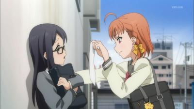【ラブライブ！】この前駅前で知らない高校生に壁ドンされたんだけど